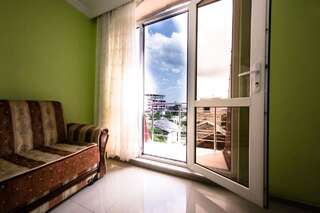 Дома для отпуска Home Батуми Таунхаус с 3 спальнями-24